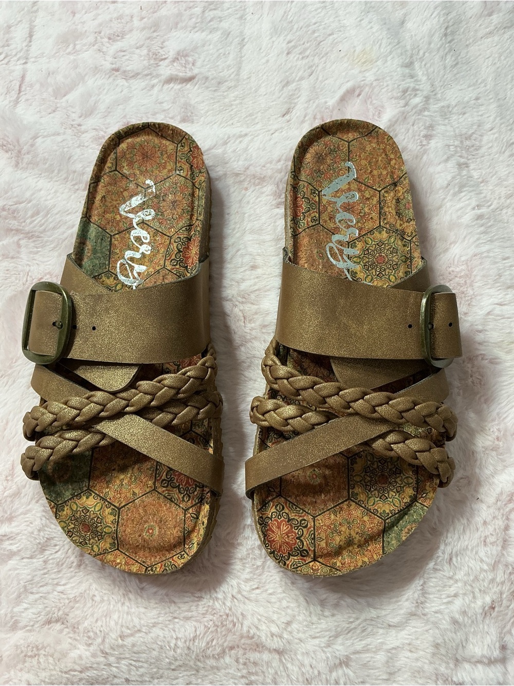 Very G Bronze Braided Slide Sandals c137